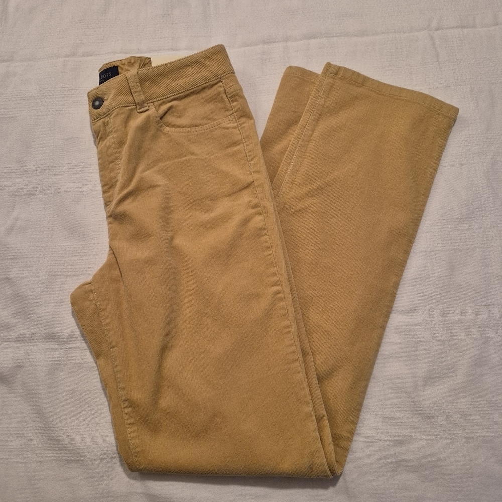 Talbots Outlet women's size 6 Heritage straight leg corduroy pants yellow NEW